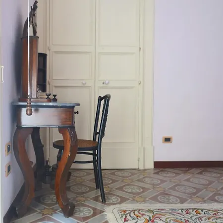 Palazzo Mansi Montenegro *