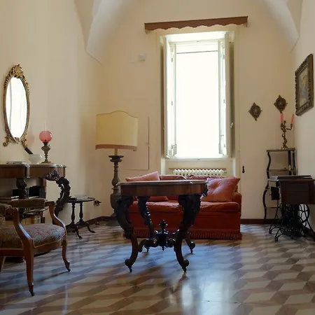 Palazzo Mansi Montenegro * Lecce