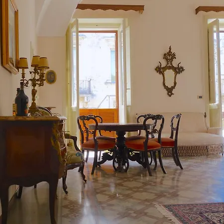 아파트 Palazzo Mansi Montenegro 레체
